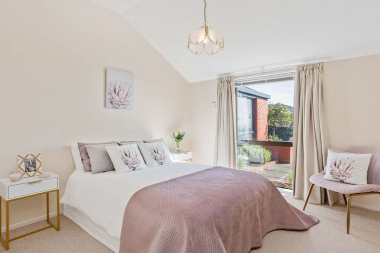 Photo of property in 224 Mount Pleasant Road, Mount Pleasant, Christchurch, 8081