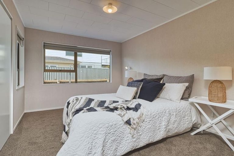 Photo of property in 12 Avenue Road, Greenmeadows, Napier, 4112