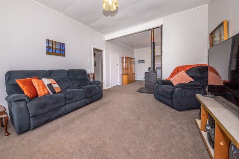 Photo of property in 14 Mcgill Street, Waimangaroa, Westport, 7891