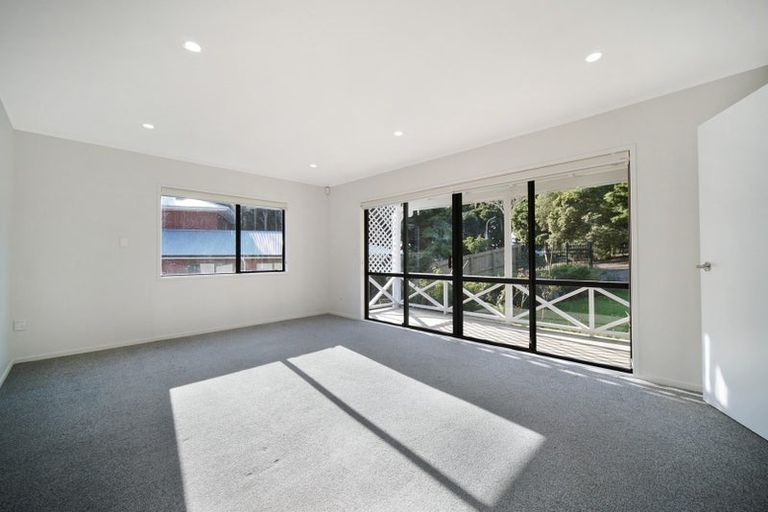 Photo of property in 30 Paulownia Place, Totara Heights, Auckland, 2105