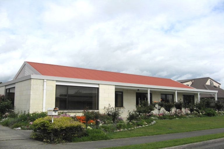 Photo of property in 13 Stead Crescent, Stoke, Nelson, 7011