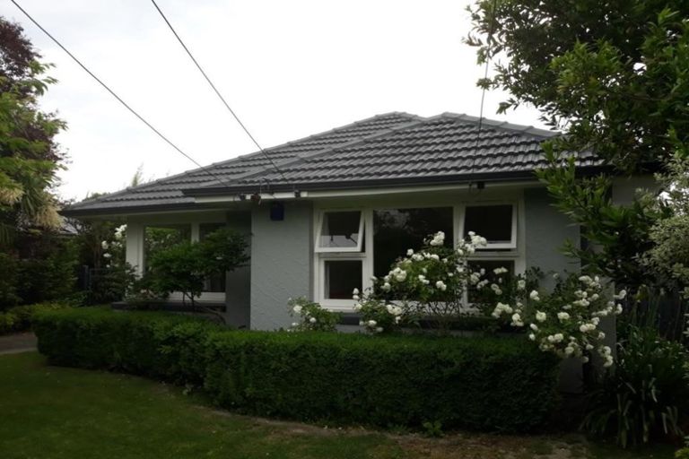 Photo of property in 14 Manor Place, Bryndwr, Christchurch, 8053