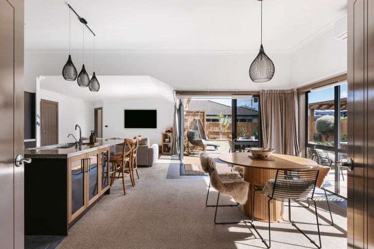 Photo of property in 582 Gloucester Road, Papamoa Beach, Papamoa, 3118