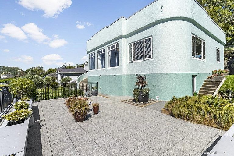 Photo of property in 107 Karori Road, Karori, Wellington, 6012