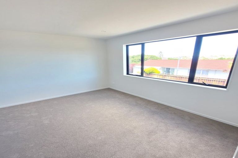 Photo of property in 76c Chartwell Avenue, Glenfield, Auckland, 0629