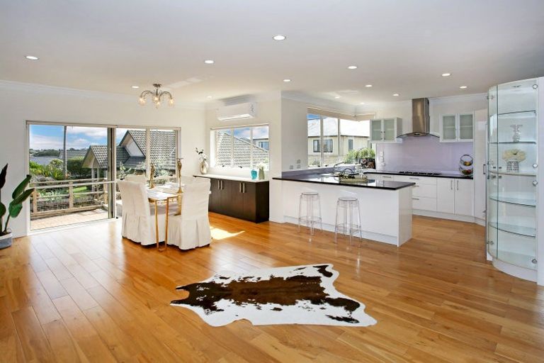 Photo of property in 50 Jane Eyre Drive, Somerville, Auckland, 2014