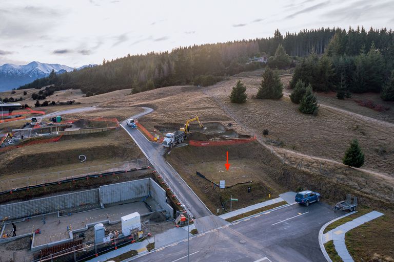 Photo of property in 86 Mills Road, Brooklyn, Wellington, 6021