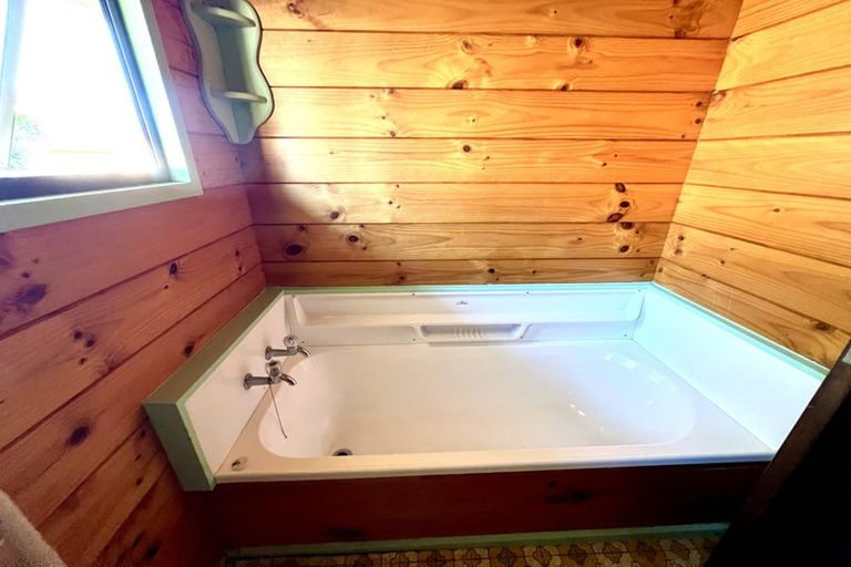 Photo of property in 21 Blundell Avenue, Kawerau, 3127