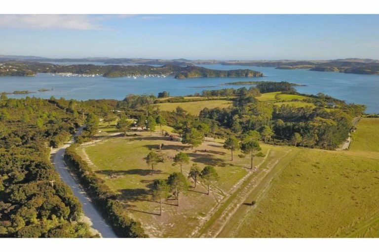 Photo of property in 326 Wharau Road, Kerikeri, 0293