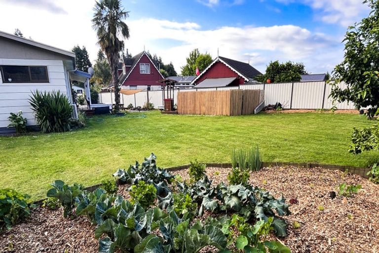 Photo of property in 10 Kanuka Place, Edgecumbe, 3120