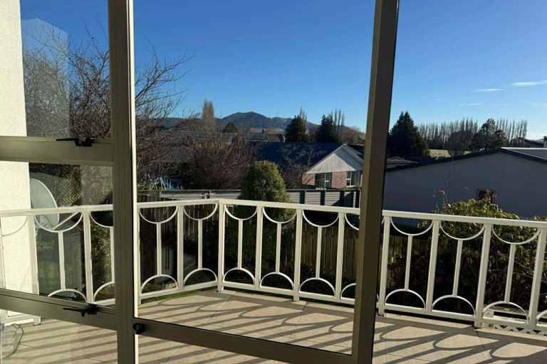 Photo of property in 43 Aotea Crescent, Gore, 9710