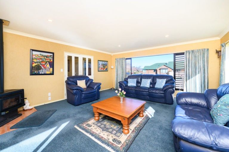 Photo of property in 16 Presidential Drive, Milson, Palmerston North, 4414