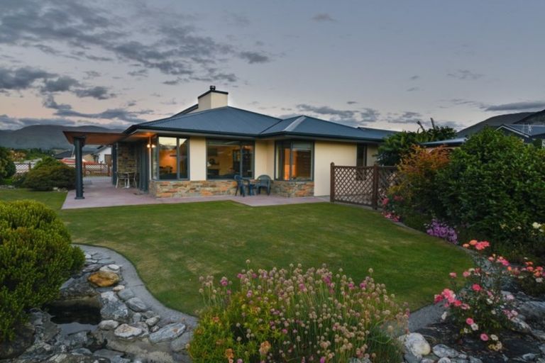 Photo of property in 12 Mavora Road, Lake Hayes, Queenstown, 9304