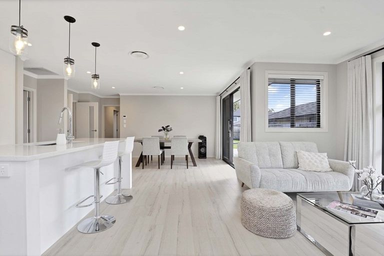 Photo of property in 2 Oderings Place, Huntington, Hamilton, 3210