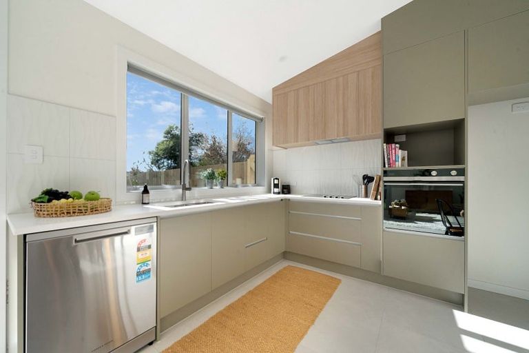 Photo of property in 400 Main Road, Huapai, Kumeu, 0810