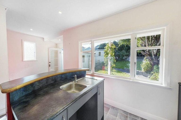 Photo of property in 115 Constable Street, Newtown, Wellington, 6021