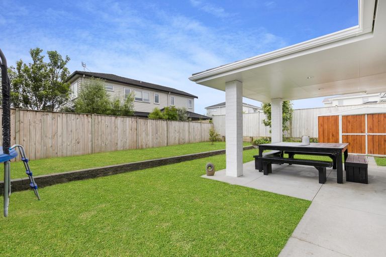 Photo of property in 4 Allium Avenue, Karaka, Papakura, 2113