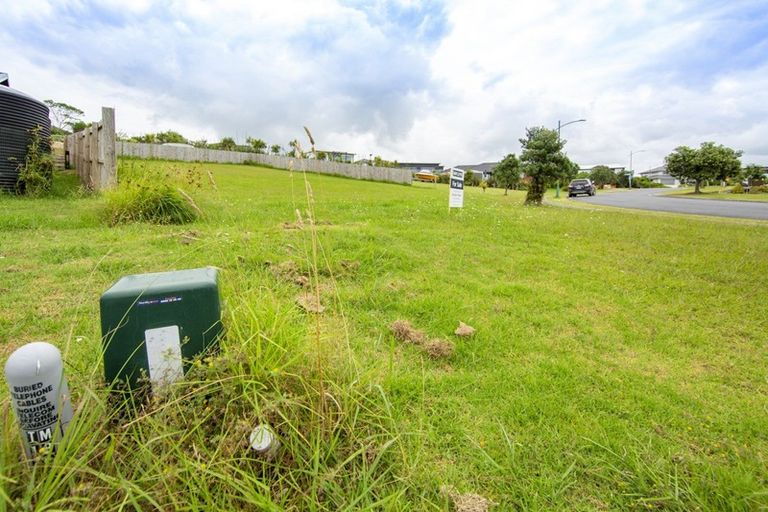 Photo of property in 17 Kahu Drive, Mangawhai, 0505