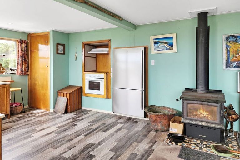 Photo of property in 15 Surrey Street, Orepuki, Riverton, 9881