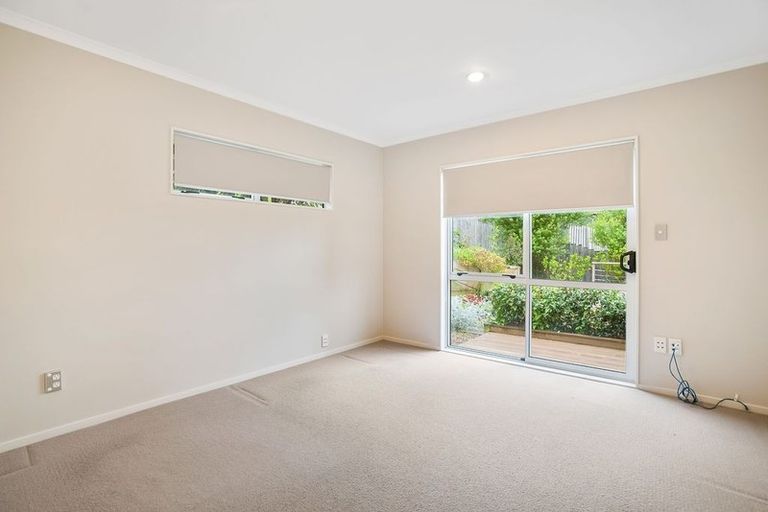 Photo of property in 13 Cape Vista Crescent, Pukekohe, 2120