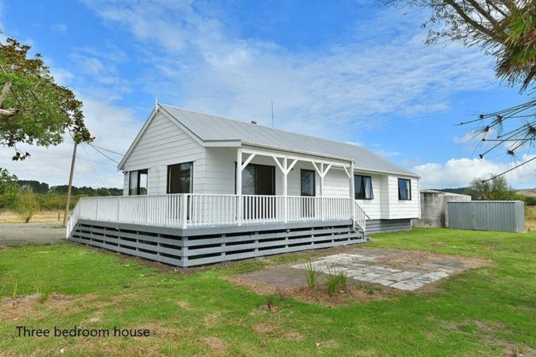 Photo of property in 323 South Head Road, South Head, Helensville, 0874