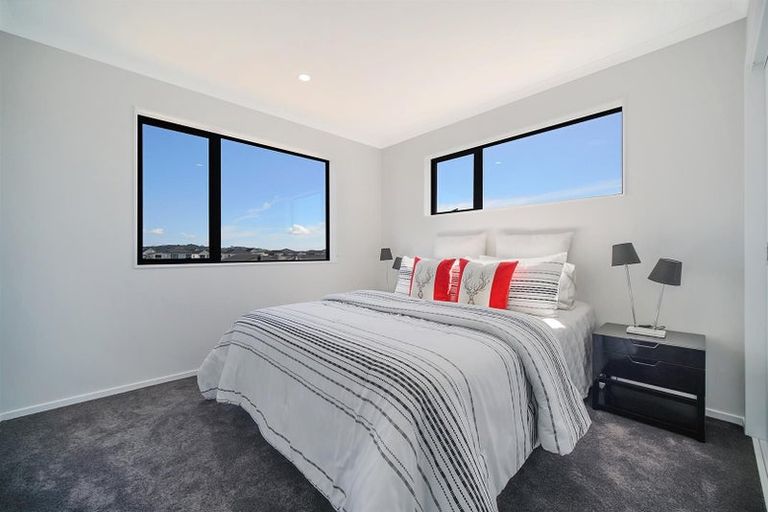 Photo of property in 8 Combat Street, Papakura, 2110