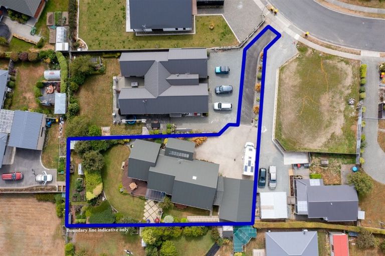 Photo of property in 20 Lawson Burrows Crescent, Te Anau, 9600