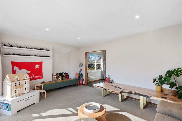 Photo of property in 6b Chartwell Street, Burwood, Christchurch, 8083