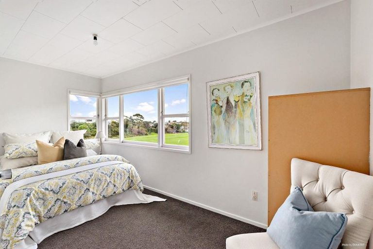 Photo of property in 6 Peverill Crescent, Papatoetoe, Auckland, 2025