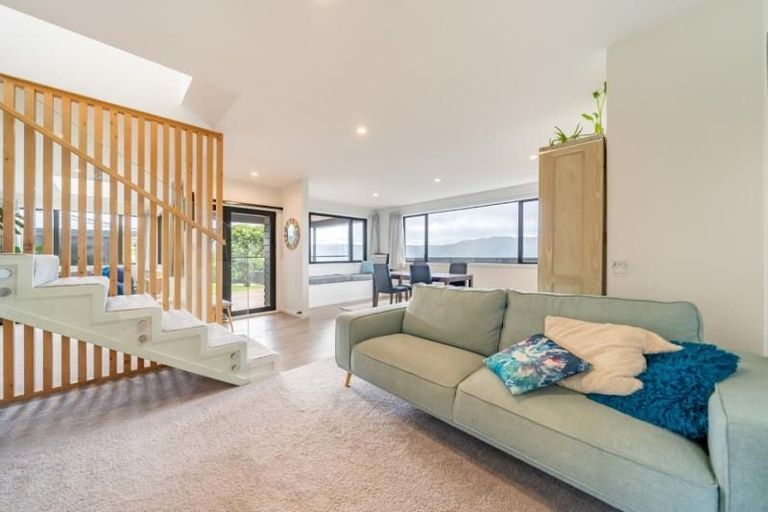 Photo of property in 47 Normandale Road, Normandale, Lower Hutt, 5010