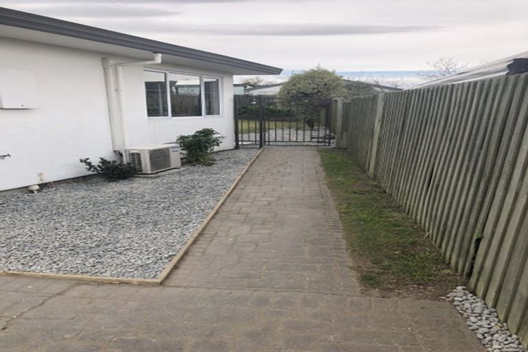 Photo of property in 60a Travis Road, Burwood, Christchurch, 8083