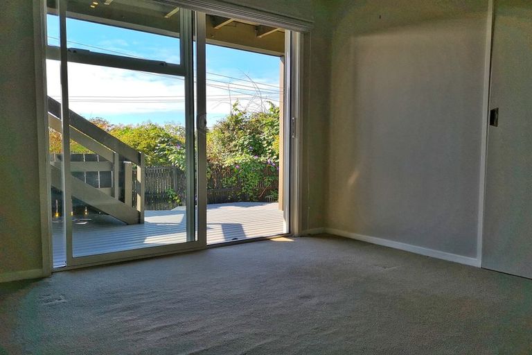 Photo of property in 70a Beach Road, Castor Bay, Auckland, 0620