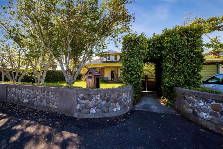 Photo of property in 82 Barrett Street, Westown, New Plymouth, 4310