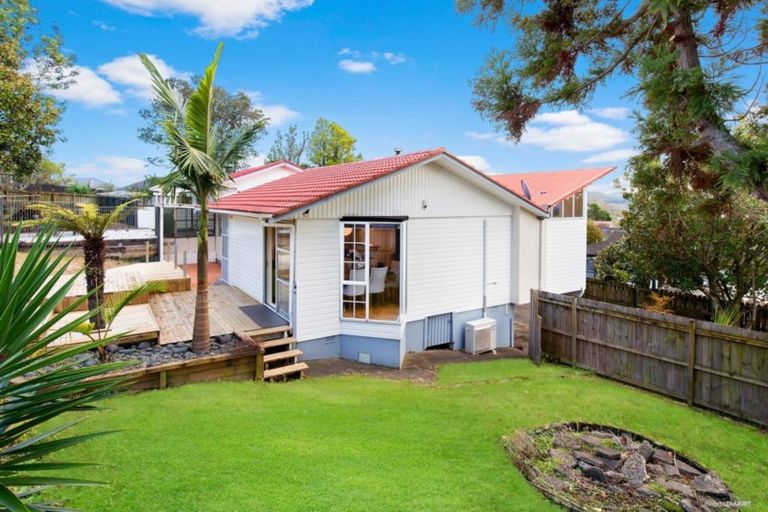 Photo of property in 39 Waitaki Street, Henderson, Auckland, 0612