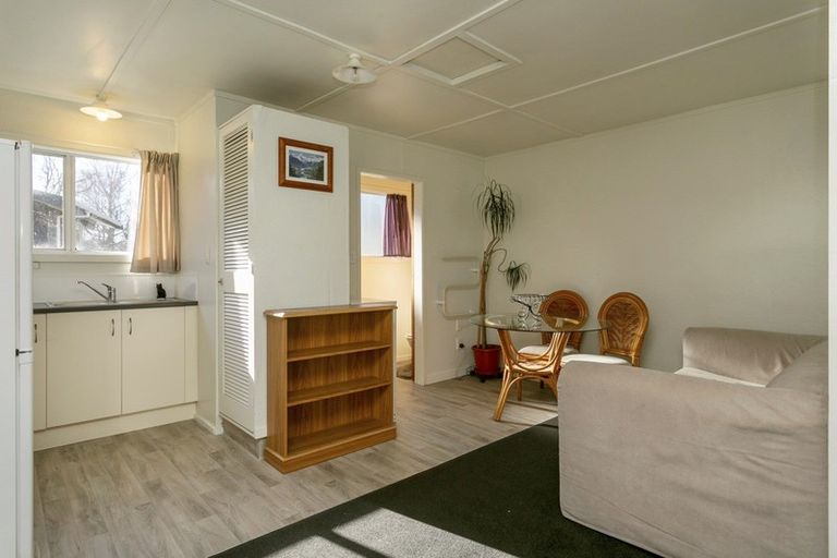Photo of property in 25 Kereru Street, Two Mile Bay, Taupo, 3330