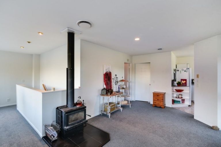 Photo of property in 15b Wye Place, Fernhill, Queenstown, 9300