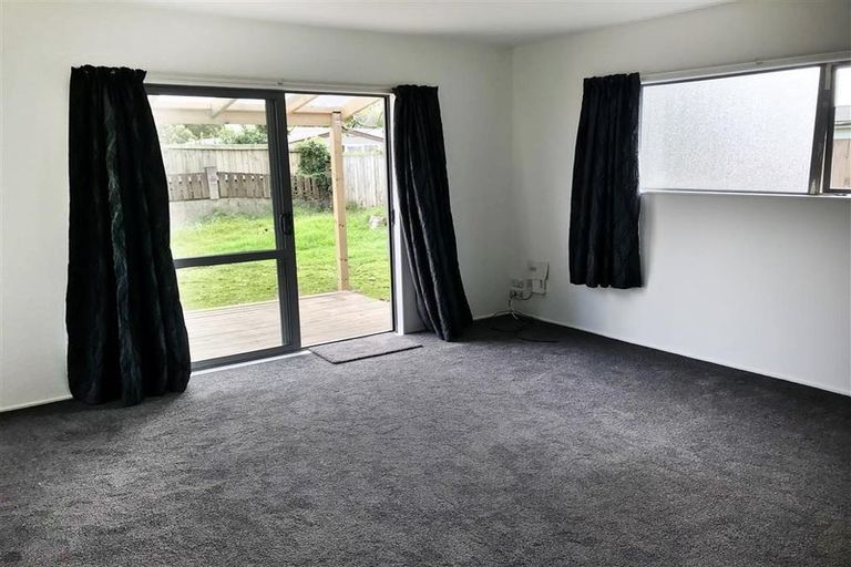 Photo of property in 13 Mail Avenue, Weymouth, Auckland, 2103