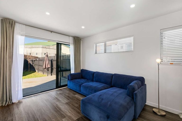 Photo of property in 9/3 Abbotleigh Avenue, Te Atatu Peninsula, Auckland, 0610