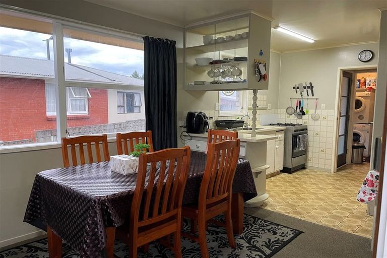 Photo of property in 39 Rhonda Avenue, Deanwell, Hamilton, 3206