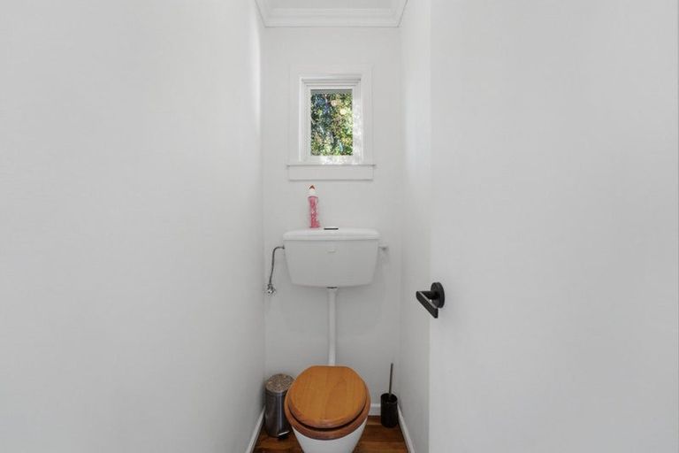 Photo of property in 293a Frankley Road, Ferndale, New Plymouth, 4310