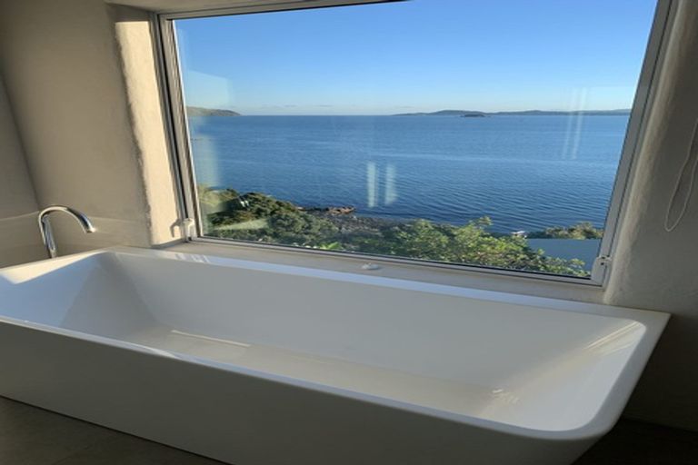 Photo of property in 5 Rangiuru Road, Mahina Bay, Lower Hutt, 5013