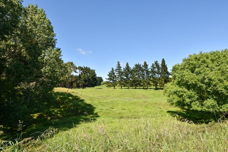 Photo of property in 90 Millars Road, Longbush, Carterton, 5792