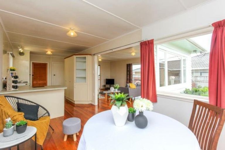 Photo of property in 278 Mangorei Road, Merrilands, New Plymouth, 4312