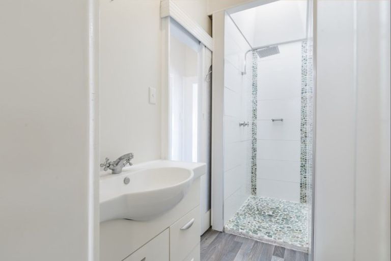 Photo of property in 46 Duncansby Road, Stanmore Bay, Whangaparaoa, 0932