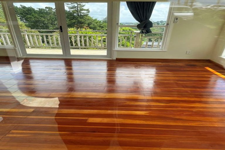 Photo of property in 1022 East Coast Road, Fairview Heights, Auckland, 0630