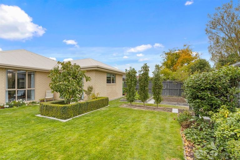 Photo of property in 14 Anglem Way, Northwood, Christchurch, 8051
