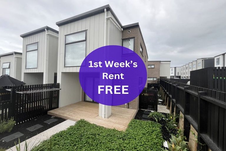 Photo of property in 54 Huri Street, Mangere Bridge, Auckland, 2022