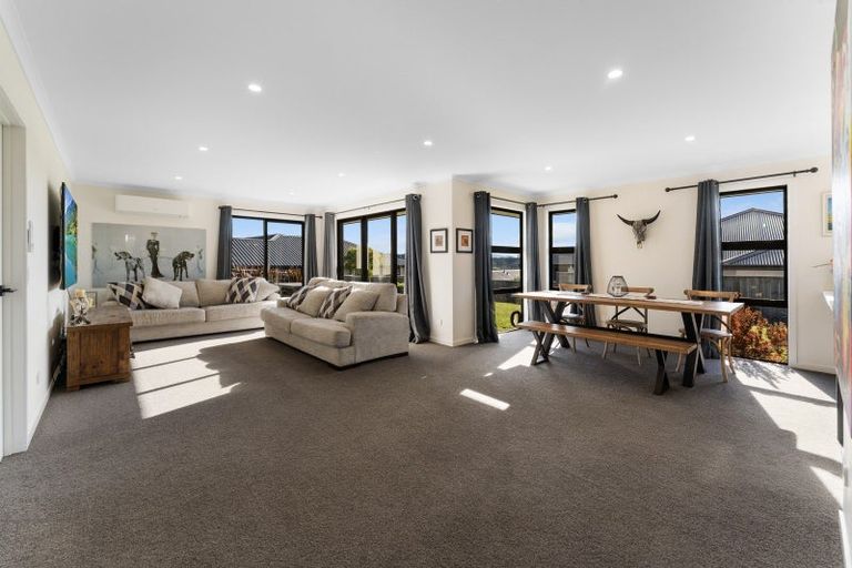 Photo of property in 32 Katania Heights, Brightwater, 7022