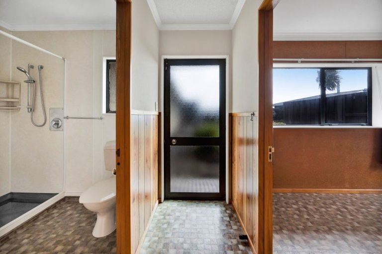 Photo of property in 14 Pohutukawa Drive, Opunake, 4616