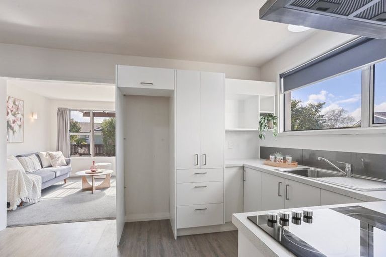 Photo of property in 1/6 Quinton Place, Bishopdale, Christchurch, 8053